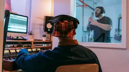 Recording-and-mixing-l.webp Recording-and-mixing-l.webp