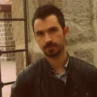 UyGuR89