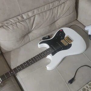 Gtrs gitarım satılık